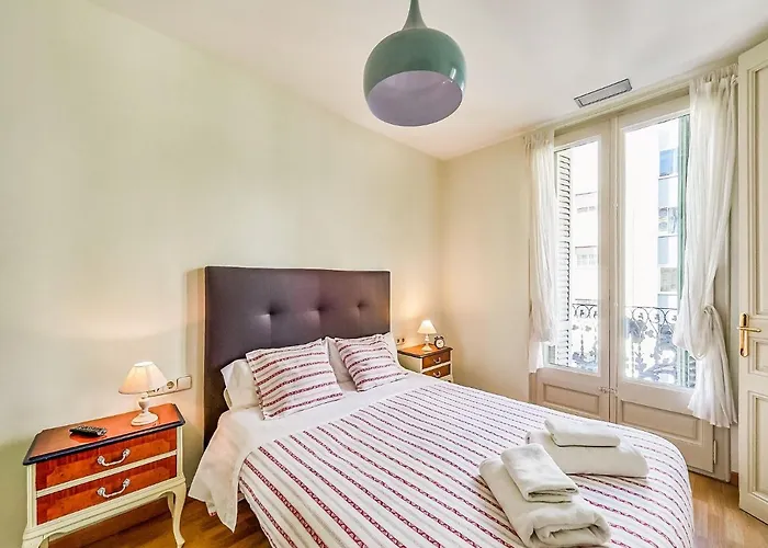Belvilla By Oyo Rambla Paris バルセロナ